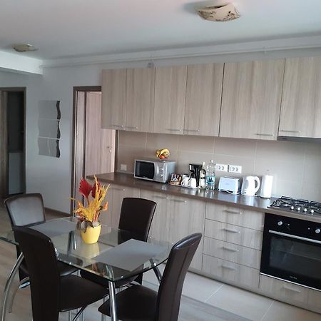 Apartament Marcel - Coresi Mall Braşov Exterior foto