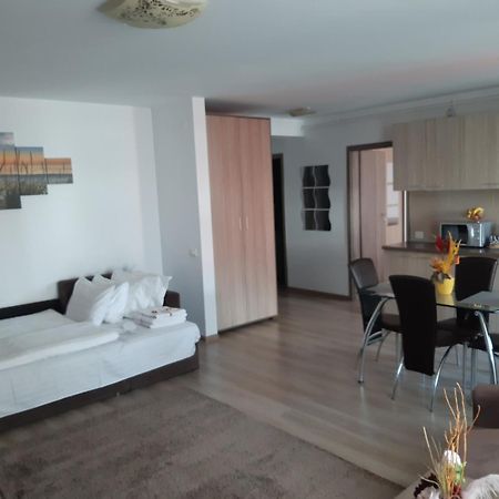 Apartament Marcel - Coresi Mall Braşov Exterior foto